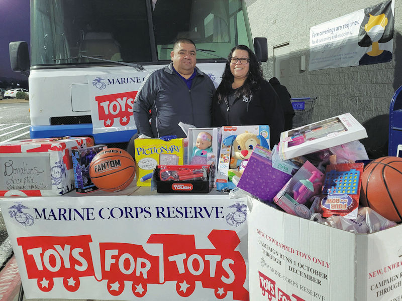 Toys For Tots Collecting Donations El