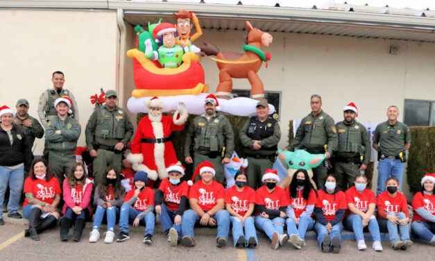 Deputies play Santa  for the second year