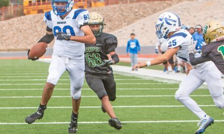 Warriors move to 7-0 with 55-0 win over Gallup