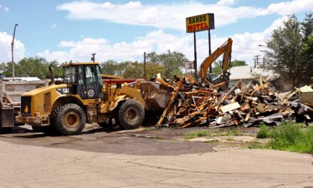 Sands Motel demolition begins