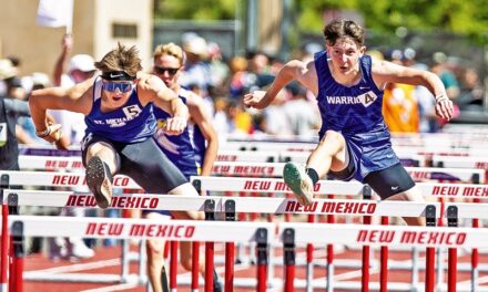 Mounyo and Lee capture gold at state track meet