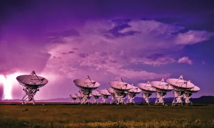 Astrophotographer aims her lens at the Very Large Array