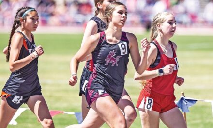 Magdalena Steers’ relay team shatters state 1600-meter record
